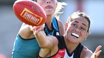 Saints tame Lions to keep AFLW finals campaign on track