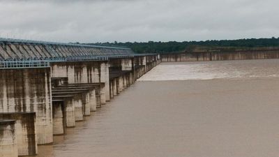 ‘Disturbance of piers not uncommon for barrages built on river bed’