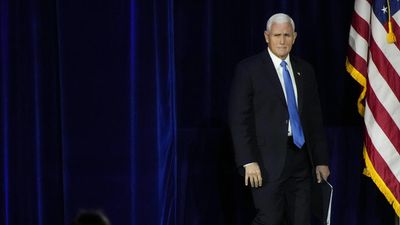 Pence quits the presidential race after struggling to gain traction