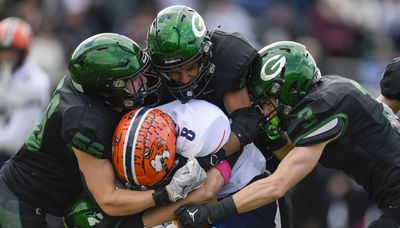 Glenbard West beats Naperville North to continue its late-season surge