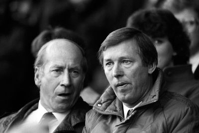 Sir Alex Ferguson pays sincere tribute to ‘tower of strength’ Sir Bobby Charlton