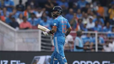 ICC World Cup: Watch - Virat Kohli punches the sofa in dressing room after getting out for a duck vs England