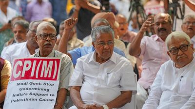 Pinarayi flays ‘attempts to tarnish Kerala’s secular credentials’