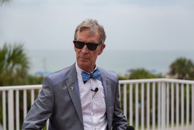 Bill Nye the Science Guy to raise the 12th Man Flag