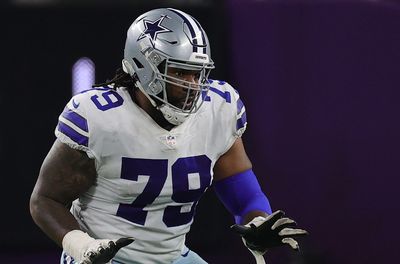 Browns OT Ty Nsekhe leaves Seahawks game with a bicep injury