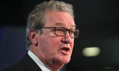 Plan to build Aukus submarines in Adelaide is ‘a fairytale’ and ‘pork barrelling’, Alexander Downer says