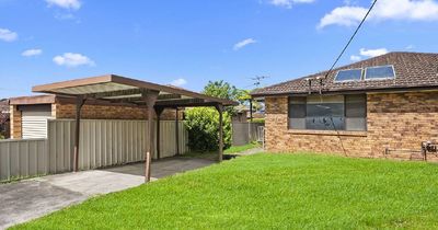 56 bids in battle to buy run-down New Lambton duplex at auction