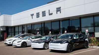 Tesla Struggles As EV Stocks Decline; Earnings Reports To Bring Volatility