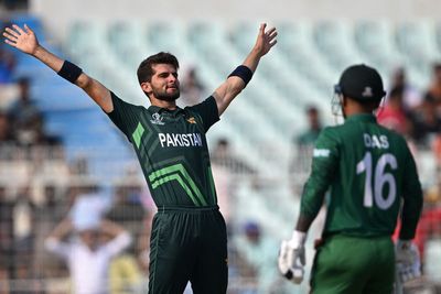 Pakistan v Bangladesh LIVE: Cricket World Cup result as Pakistan keep semi-final hopes alive with big win