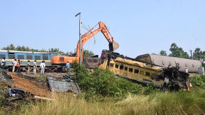 Andhra Pradesh train accident | ‘Overshot’ main cause of fatal accident, suspects Railway officials