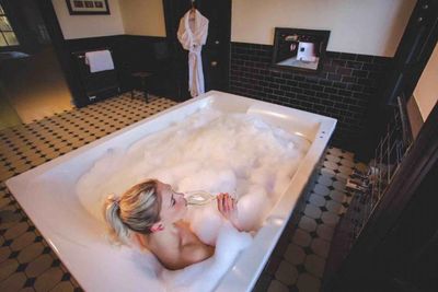 Some of Scotland’s hottest hot tub accommodation to enjoy this autumn