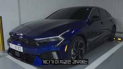 2025 Kia K5 GT-Line Spotted In Parking Lot Without Any Camouflage