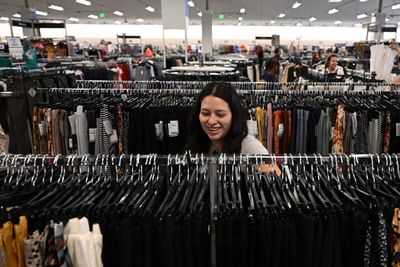 Some analysts view the strong 3rd quarter GDP results as a ‘last gasp’ from consumers