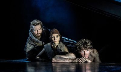 King Lear review – Kenneth Branagh’s fast and feverish tragedy