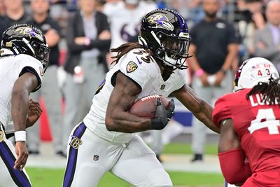 Ravens QB Lamar Jackson praises RB Gus Edwards for Week 8 performance