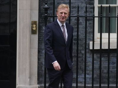 Deputy PM Oliver Dowden says Israel fighting ‘a just war’ and rejects ceasefire calls