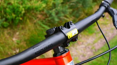 SQlab 30X 16-degree handlebar review – unconventional highly back-swept enduro handlebar