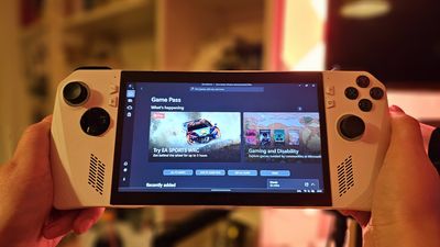 The Xbox app's new 'Compact Mode' is a step in the right direction for PC handhelds like the ASUS ROG Ally