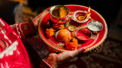 Happy Karwa Chauth 2023: What is the moon rise time today and step by step process to break Karwa Chauth fast