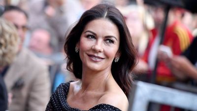 Catherine Zeta-Jones' hardwood floors embrace a tricky trend – but experts think the design is brilliant