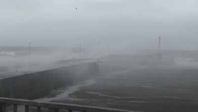 Storm Ciarán: Large waves may batter England’s south coast, Environment Agency warns amid flood fears