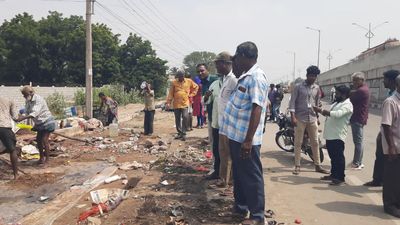 Encroachments razed at new bus bay on Chennai-Bengaluru Highway in Vellore