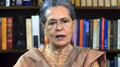 No time for experiments, Sonia Gandhi appeals to people of Mizoram