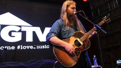 "Somebody probably used it as a canoe paddle" – Chris Stapleton reveals the longtime songwriting acoustic guitar that cost nearly three times the price he paid for it to repair