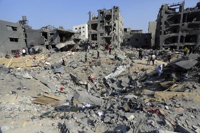 Israel bombards Jabalia refugee camp for second straight day