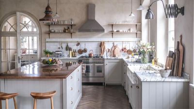 7 clever ways to lay out an open-plan kitchen according to interior designers