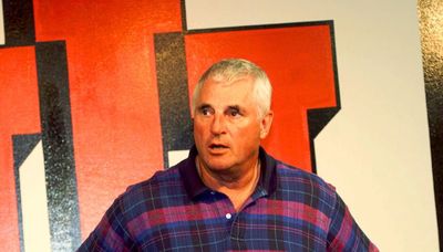 Legendary IU coach Bob Knight dies at 83