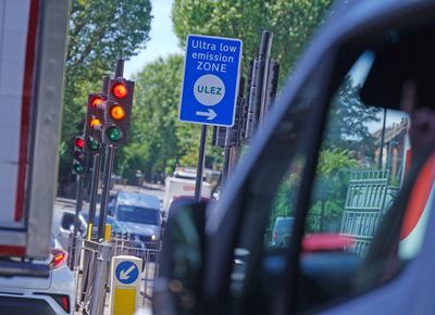 London’s first clean air zone has improved air quality, research shows
