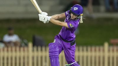 Hurricanes reel in Stars for third straight WBBL win
