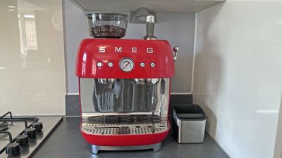 I took a shot at the latest Smeg Espresso Maker - it made decent coffee too