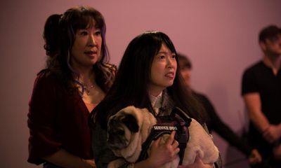 Quiz Lady review – Sandra Oh and Awkwafina can’t lift uneven comedy