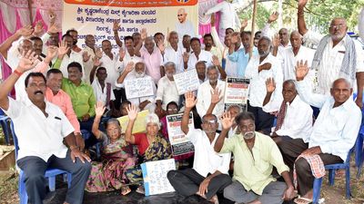 Former workers of erstwhile K.R. Mills stage protest
