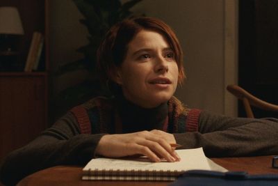 Fingernails review: Jessie Buckley tears off her nail for love in this downbeat sci-fi romance