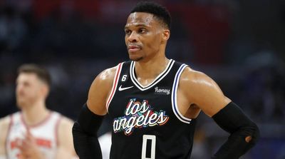 Clippers’ Russell Westbrook Quips at Reporters After Yet Another James Harden Question