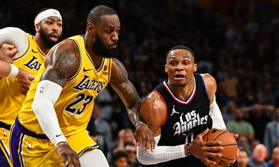 Watch: LeBron James snubs Russell Westbrook before tip of Lakers-Clippers game