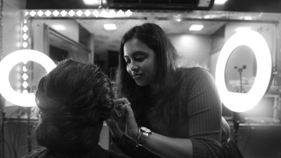 Chennai’s neighbourhood beauty parlours now customise make up looks, saree drapes this Deepavali