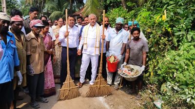 ‘Swatchatha’ initiative launched in Konaseema to keep villages, water bodies clean