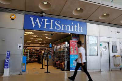 WH Smith launches second hand buy-back scheme for unwanted books