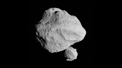 NASA flyby of "Dinky" asteroid reveals hidden moon