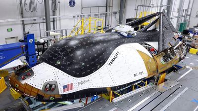 Meet 'Tenacity:' Sierra Space unveils 1st Dream Chaser space plane (photos)