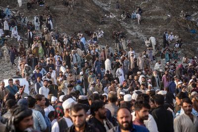 Taliban appeal to Afghan private sector to help those fleeing Pakistan’s mass deportation drive