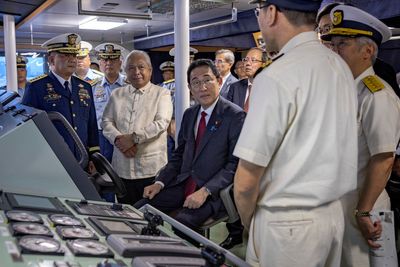 Japan's prime minister tours Philippine patrol ship and boosts alliances amid maritime tensions