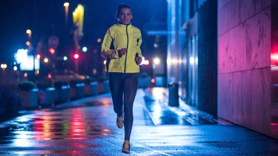 9 ways to stay safe while running in the dark