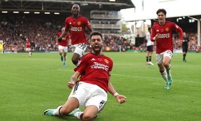 Fernandes’s late strike gives Manchester United timely win at Fulham