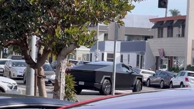 UPDATE: Tesla Chief Designer Seen In Matte Black Cybertruck
