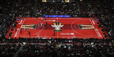 Fans react to new Chicago Bulls In-Season Tournament court